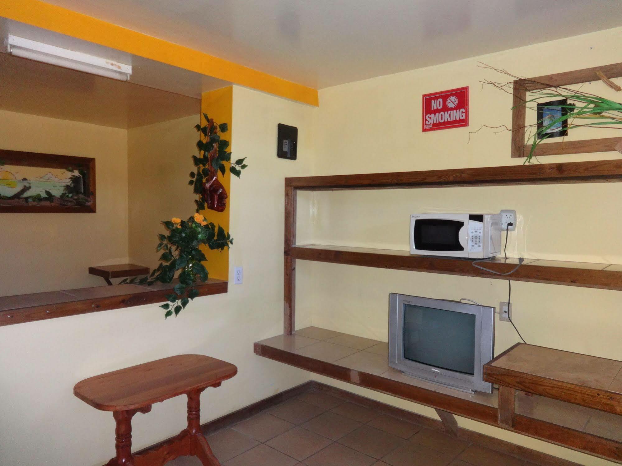 Cocopele Inn San Ignacio Exteriör bild
