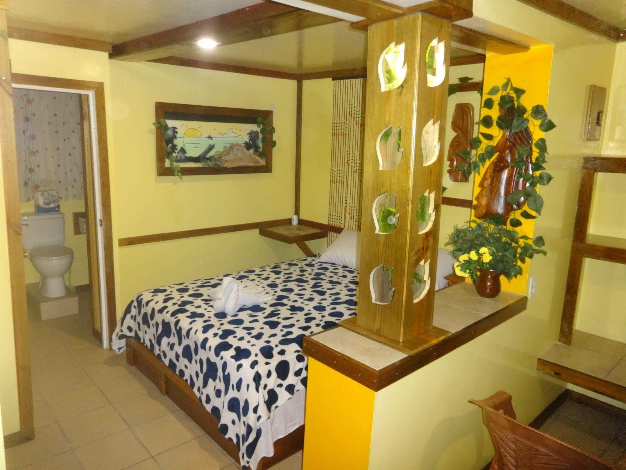 Cocopele Inn San Ignacio Exteriör bild